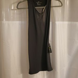 NWT Nike zonal cooling tank